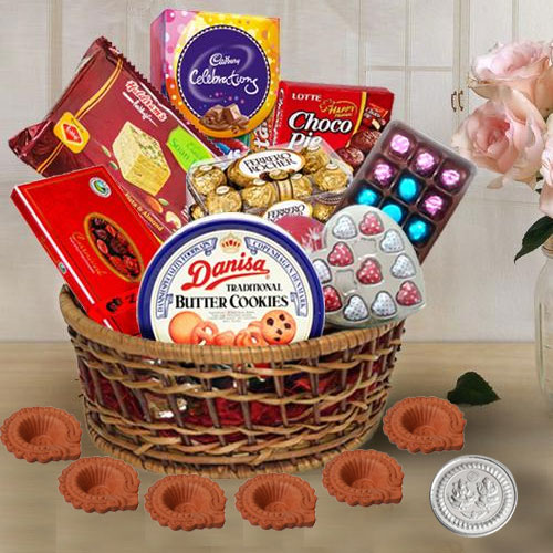 Wonderful Chocolate Gift Basket to Gwalior, India-gemektower.com.vn