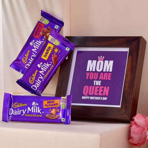 Queen Mom Frame with Chocolaty Trio