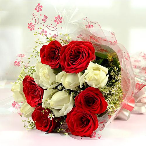 Pretty Red N White Roses Bouquet with Green Ferns